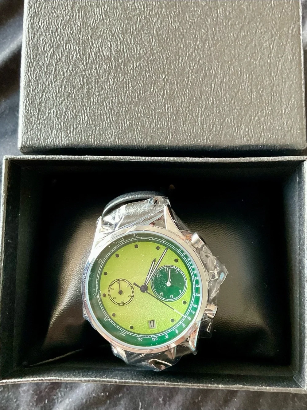 Brand New Colorful Lime Green And Avocado Green Joker Cat Chronograph Watch Date